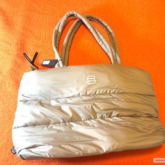 Aritzia The Super Puff Tote Bag cliMATTE in Modern Taupe NWT - Picture 2 of 12